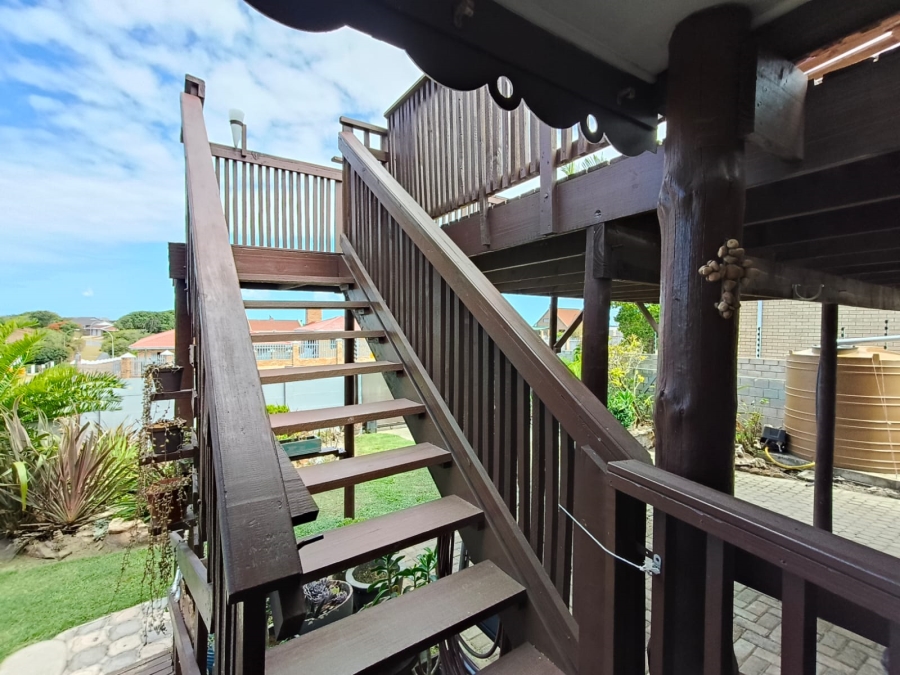 4 Bedroom Property for Sale in Aston Bay Eastern Cape